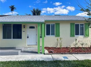 905 Sumter Rd W, West Palm Beach, FL 33415