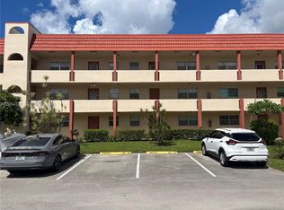 Sunrise Lakes, Sunrise, FL 33322