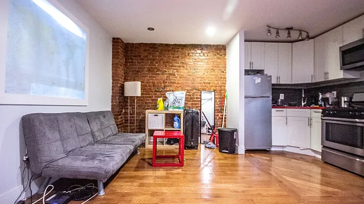 Rented by Nooklyn NYC LLC | media 32