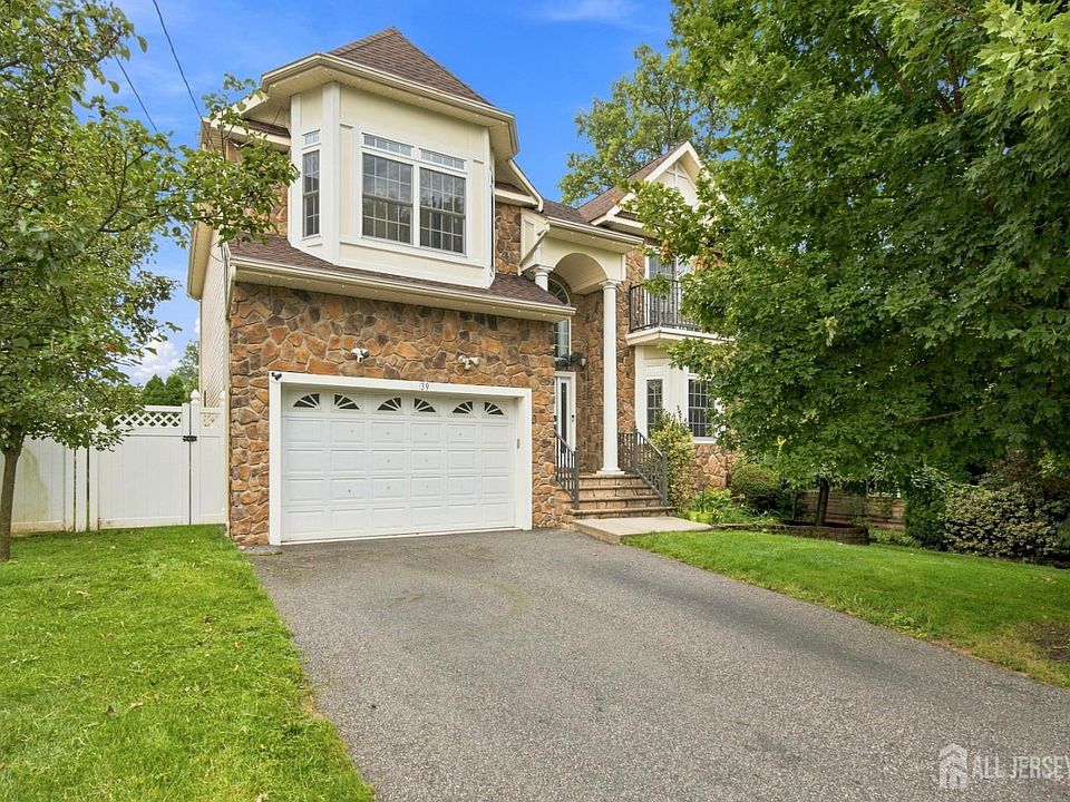 1st image of 39 Hamilton Ave