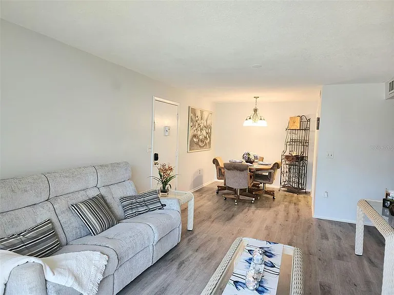 3249 Beneva Rd #204 — Photo 35