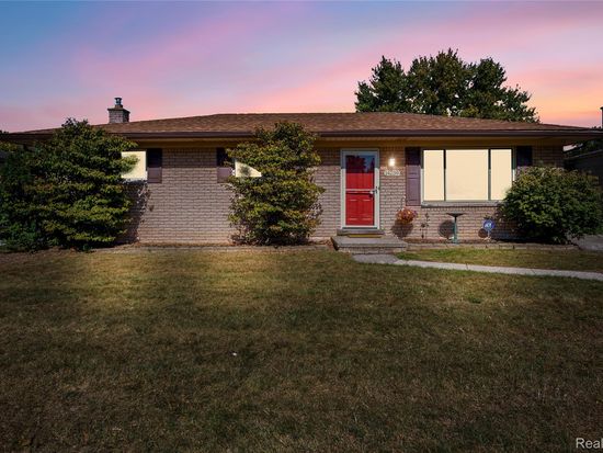 14239 Alpena Dr, Sterling Heights, MI 48313