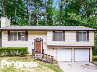 1894 Madras Ct, Lithonia, GA 30058