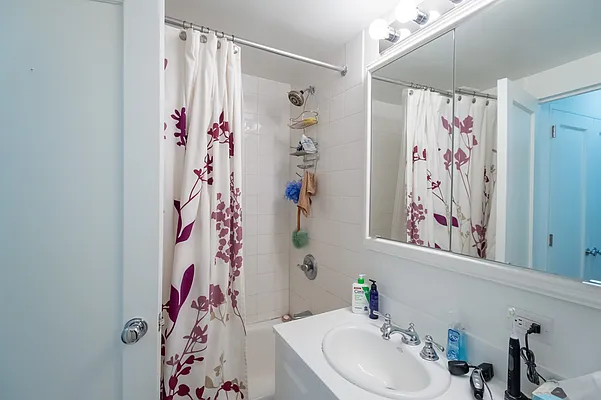 Rented by Oxford Property Group | media 10