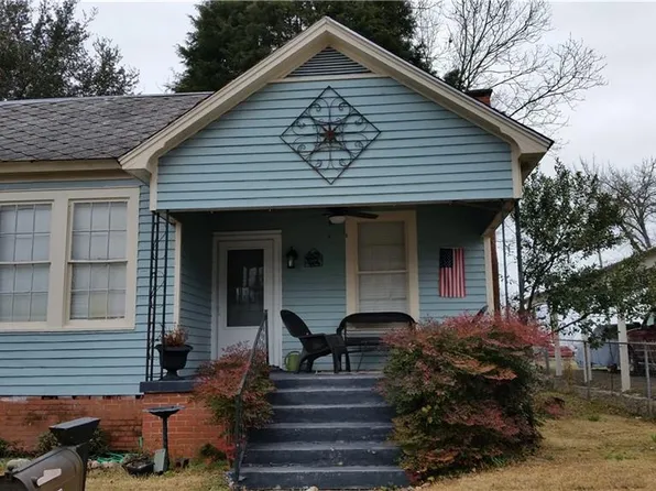 308 Harris St, Tallassee, AL 36078