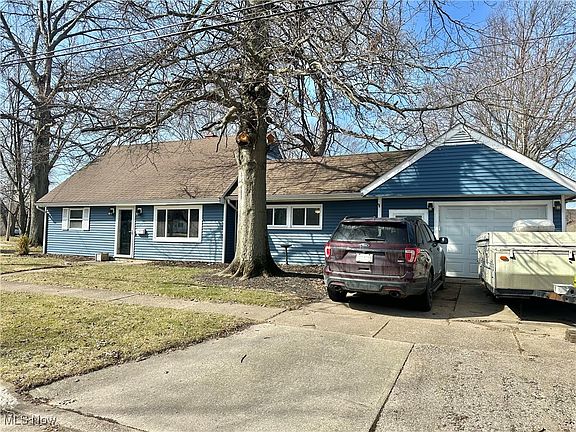 2nd image of 716 Vermont Dr