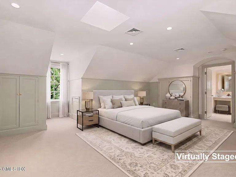 183 E Putnam Ave #CARRIAGE HOUSE — Photo 19