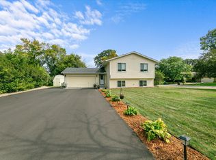 5530 55th Cir NE, Albertville, MN 55301