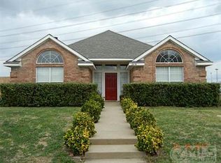2830 Kingswood Dr, Garland, TX 75040