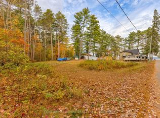 58 East St, Petawawa, ON K8H2N7