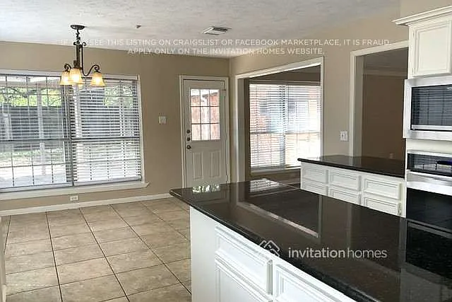 2113 Pleasant Valley Dr League City, TX 77573 — Photo 4