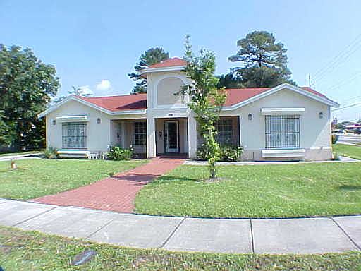 1st image of 5675 La Costa Dr Ste D
