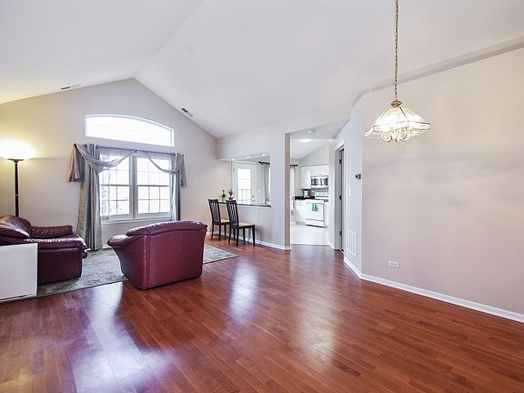 4th image of 9213 Brockton Ln