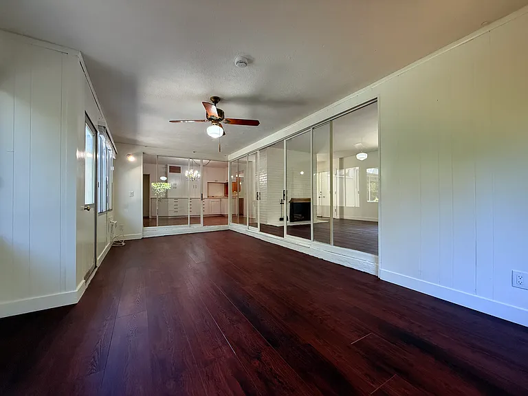 1240 Wellington Ave — Photo 7