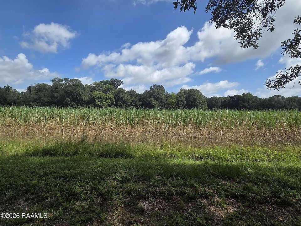2nd image of 410 Roy Guidry Rd