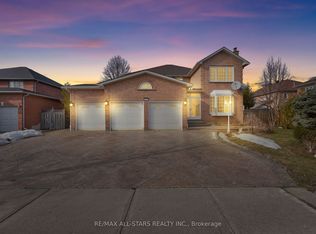 2227 Rodick Rd, Markham, ON L6C 1R3