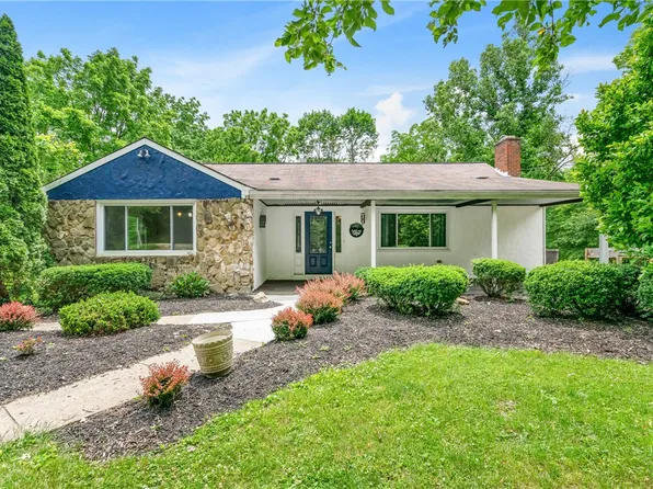 242 Hays Rd, Pittsburgh, PA 15241