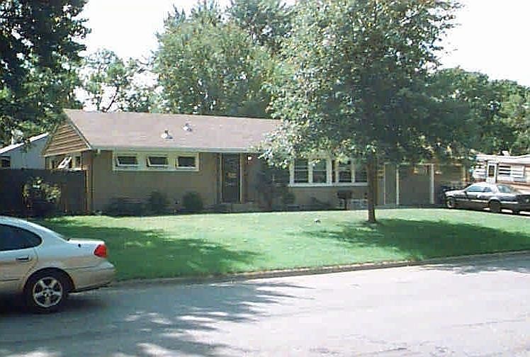 1st image of 1101 W 80 1/2 St