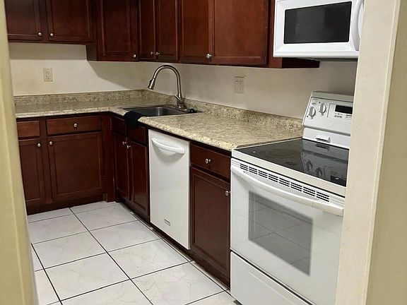 3rd image of 2148 NW 57th Ave #14