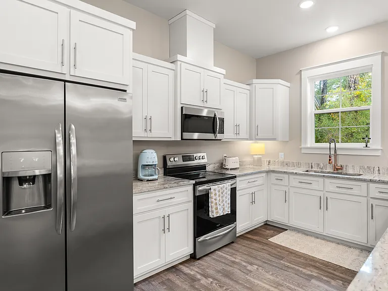 156 Summer Breeze Ln — Photo 14
