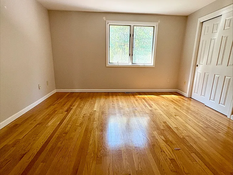 Kingsbury Townhouses — Photo 21