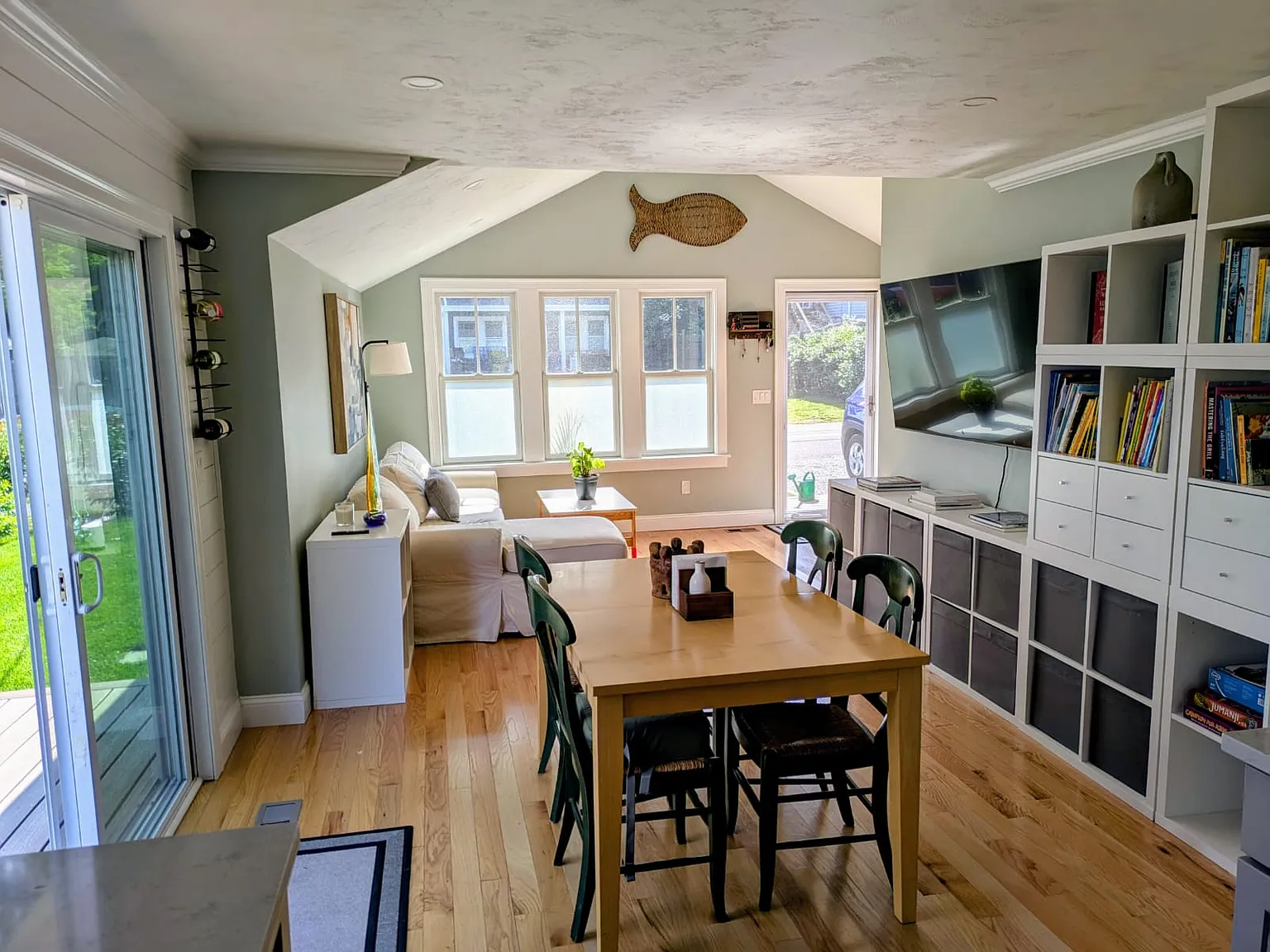 2 bed, 904 sqft, $2,000 — Photo 4