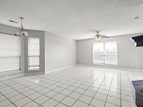 2nd image of 102 Apple Blossom St