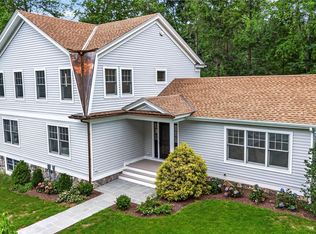 21 Twin Lakes Rd, South Salem, NY 10590