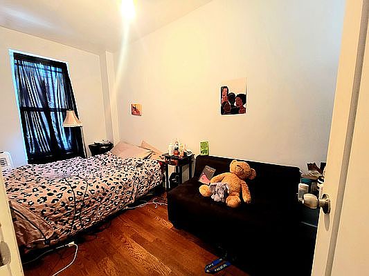 3rd image of 844 Flatbush Ave APT 4A