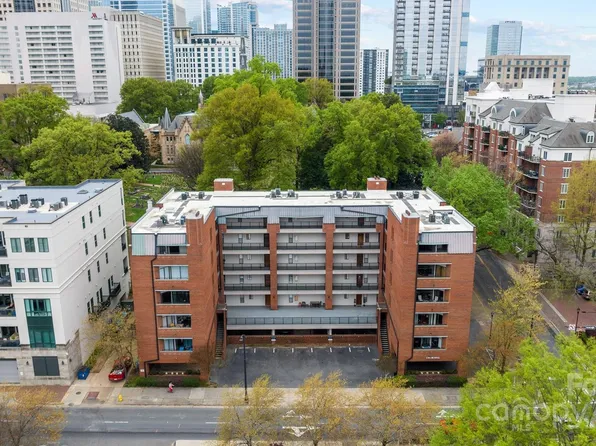 224 N Poplar St APT 30, Charlotte, NC 28202