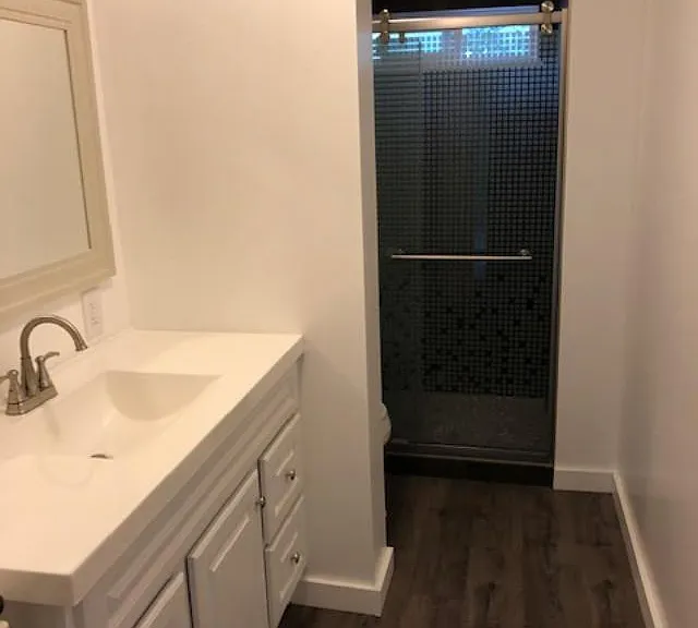 Main bathroom