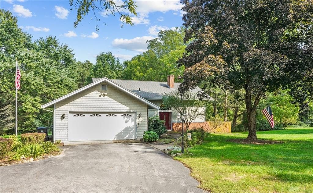 43 Hillside Rd, Cumberland, RI 02864 MLS 1345134 Zillow