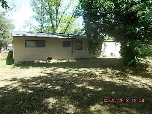 2nd image of 2458 Vivian Dr