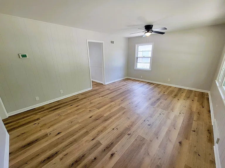 5935 E Bellaire Ave — Photo 3