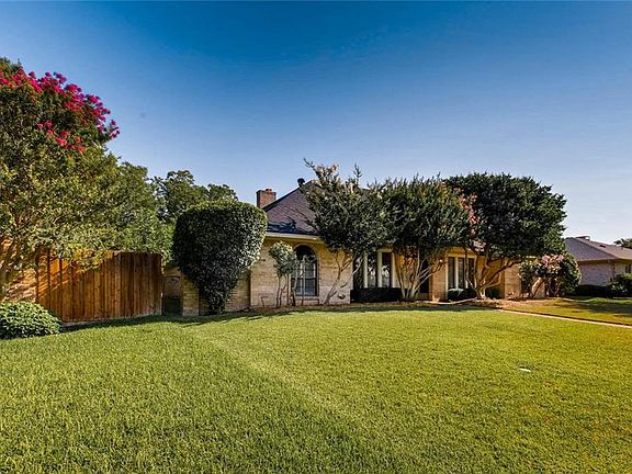 3rd image of 2209 Canyon Valley Trl