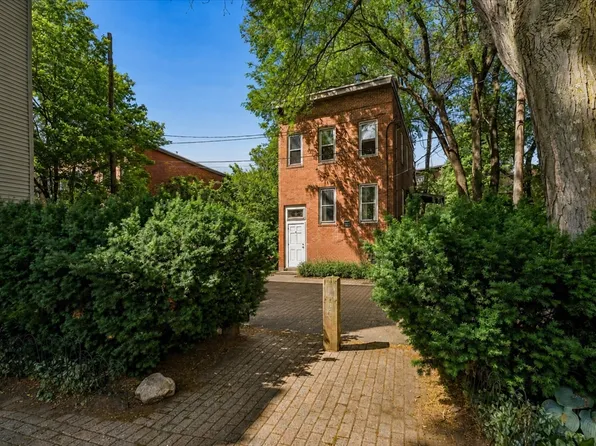 10 Eldridge Pl, Chelsea, MA 02150