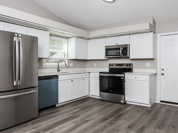 5th image of 2929 Owl Ct
