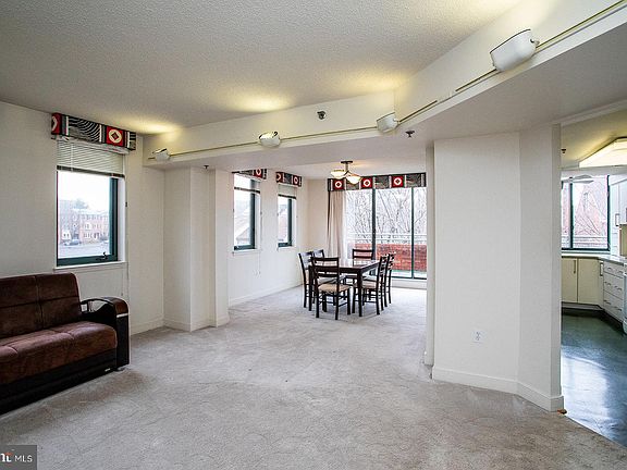 4th image of 1045 N Utah St #2314