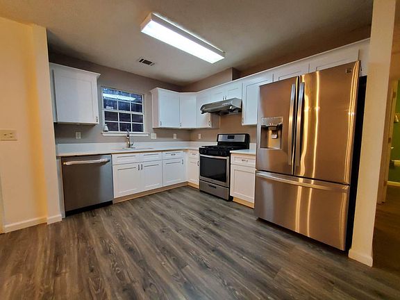2nd image of 2719 Plennie Ln