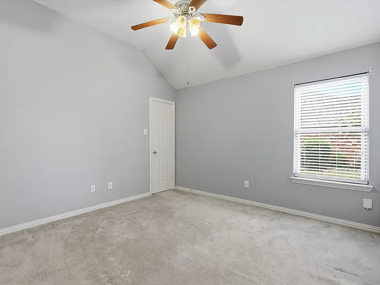 751 Trail Dr — Photo 23