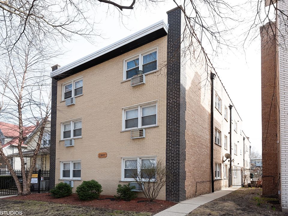1st image of 1941 W Touhy Ave APT 1B