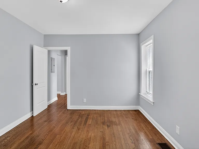 7847 S Bennett Ave #1 — Photo 32