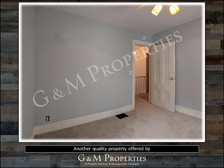 18 Hickory St — Photo 35
