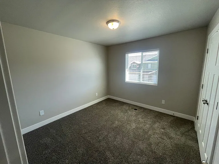 3154 W 1650 N #C — Photo 9