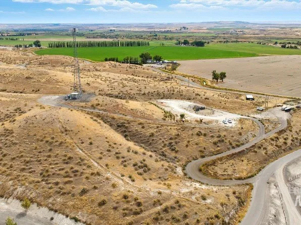 32267 Bruneau Cemetary Rd, Bruneau, ID 83604