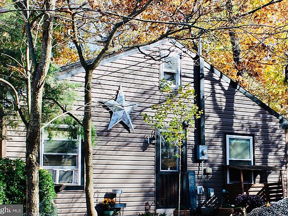 4th image of 5103 Red Hill Rd