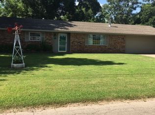 216 W Freeman Ave, Perkins, OK 74059