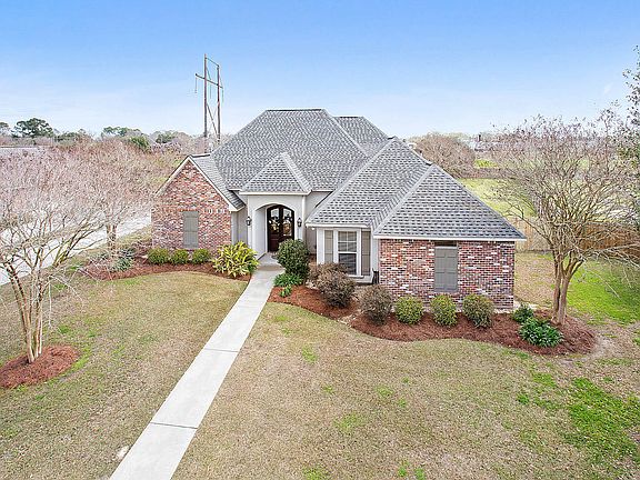 2nd image of 223 Oakbend Dr