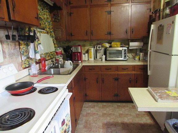 3rd image of 297 Sawyers Ln