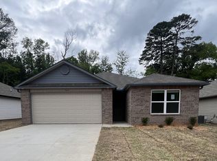 763 Gussy Ln, Benton, AR 72019